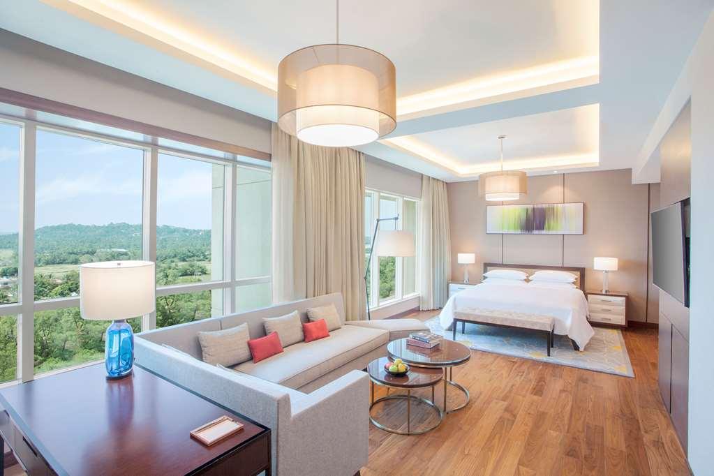 Hyatt Regency Thrissur Ξενοδοχείο Δωμάτιο φωτογραφία