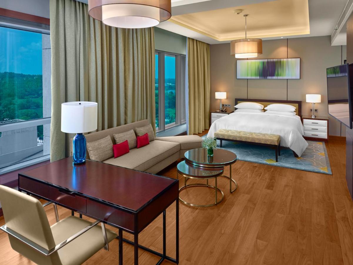 Hyatt Regency Thrissur Ξενοδοχείο Εξωτερικό φωτογραφία