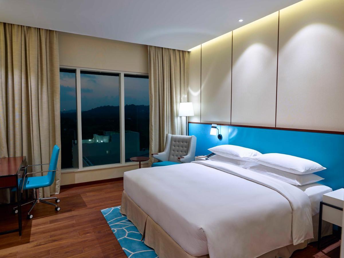 Hyatt Regency Thrissur Ξενοδοχείο Εξωτερικό φωτογραφία